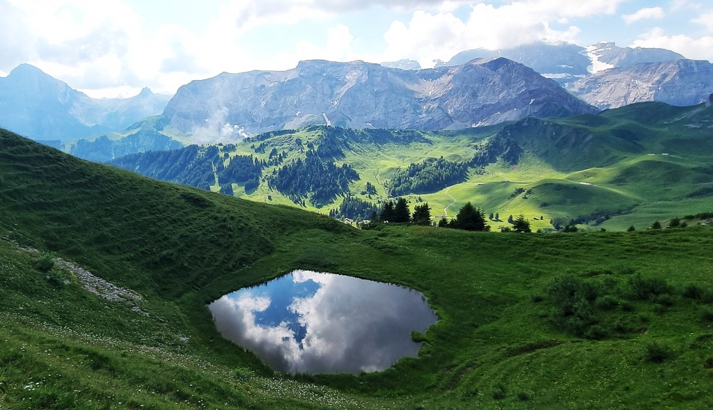 Scenic Swiss Alps: HF Holidays, June-July 2025